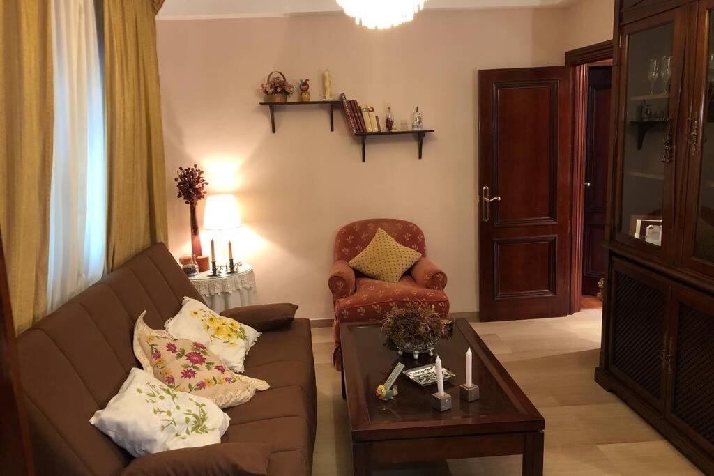 Casa En Granada Con Hermoso Jardin, Parking Calle 외부 사진